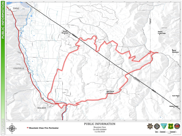 Detailierte Posterkarte einer geplanten Bergroute mit Wegbeschreibung, Sehenswürdigkeiten, Text und Logos.