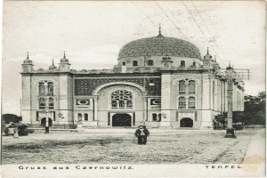 Berliner Kirchen bieten kühlen Schutz