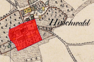 Alte Karte von Hirschwald, Deutschland, mit einem roten Quadrat, das eine zentrale Lage markiert, zeigt Straßen, Gebäude und andere Details mit ausführlichen Textanmerkungen.