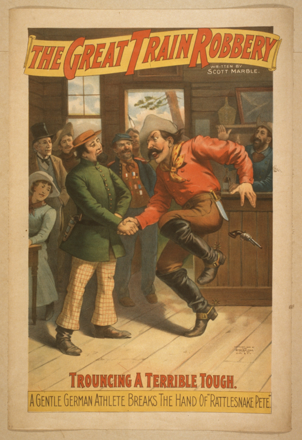 Ein Plakat, das eine Gruppe von Menschen zeigt, die in einem Raum stehen, einer mit einer Waffe in der Hand, mit Text oben und unten: "Der große Zugraub - Trouching a Terrible Tough".