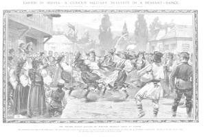 Schwarz-weißes Bild einer tanzenden Gruppe vor einem Publikum mit Häusern und Bäumen im Hintergrund.